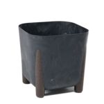 Donica kwadratowa Frida Eco Recycled 21 x 21 cm beton czarny