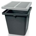 Studzienka 300 x 300 krata PVC A15 popiel 29,6 x 29,6 x 30 cm MAXPOL