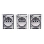 Gniazdo potrójne bravo z uziemieniem białe dymne wieczko natynkowe GNH-3BZ IP54 bravo