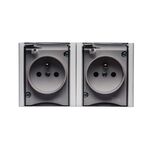 Gniazdo podwójne BRAVO z uziemieniem białe/dymne wieczko n/t GNH-2BZ IP54