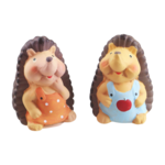 Figurka ogrodowa jeż 12 x 17 cm mix wzorów