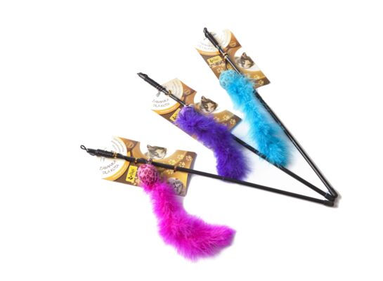 Wędka dla kota piłka z ogonkiem niebieska Dingo