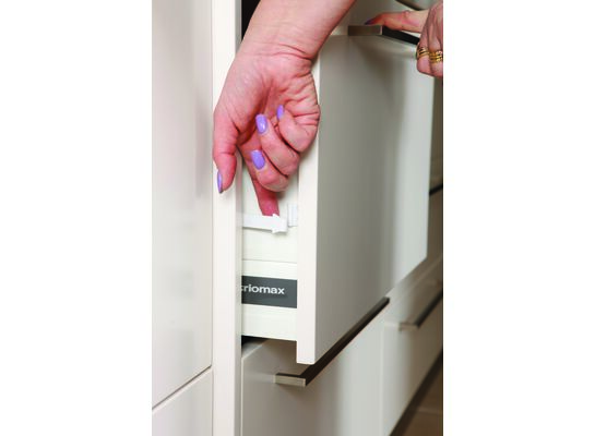 Zabezpieczenie szuflady F149