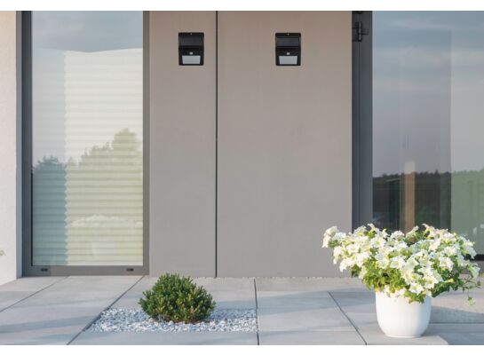 Lampa solarna POLUX BOX mini SRQ60531 z czujnikiem zmierzchu i ruchu