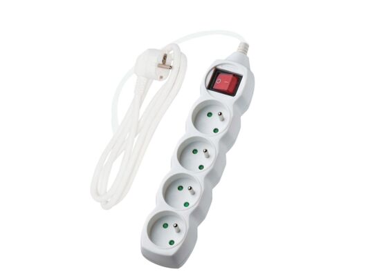 Przedłużacz 4-gniazda z uziemieniem i wyłącznikiem PP30 1,5 m biały DPM