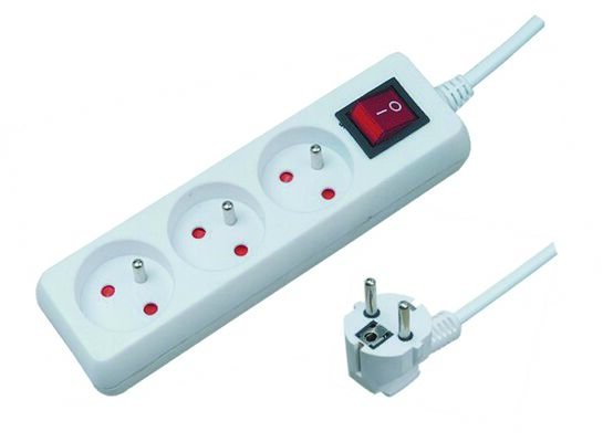 Przedłużacz 3 gniazda 5 m z uziemieniem z przesłonami gniazd z włącznikiem biały ELEKTRO