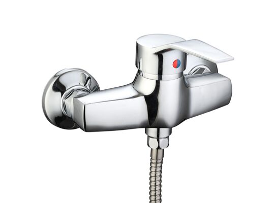 Bateria natryskowa ścienna Vesto