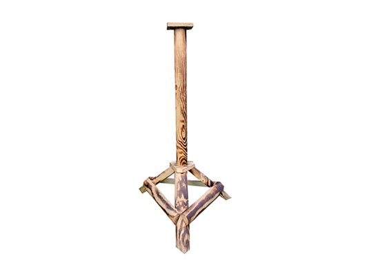 Stojak do karmnika 85 x 65 x 65 cm